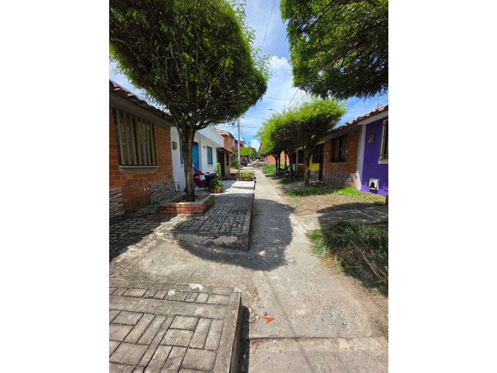 Casa EN VENTA Barrio Los Angeles Cartago Valle — foto 2