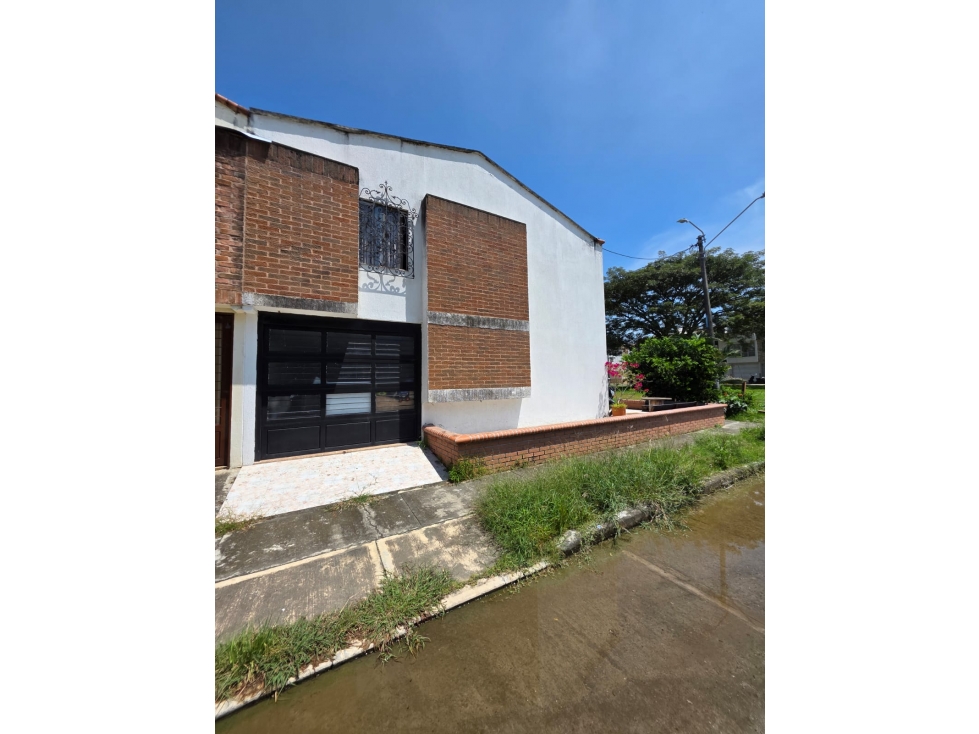 Casa esquinera EN VENTA Barrio La Linda Cartago Valle — foto 3