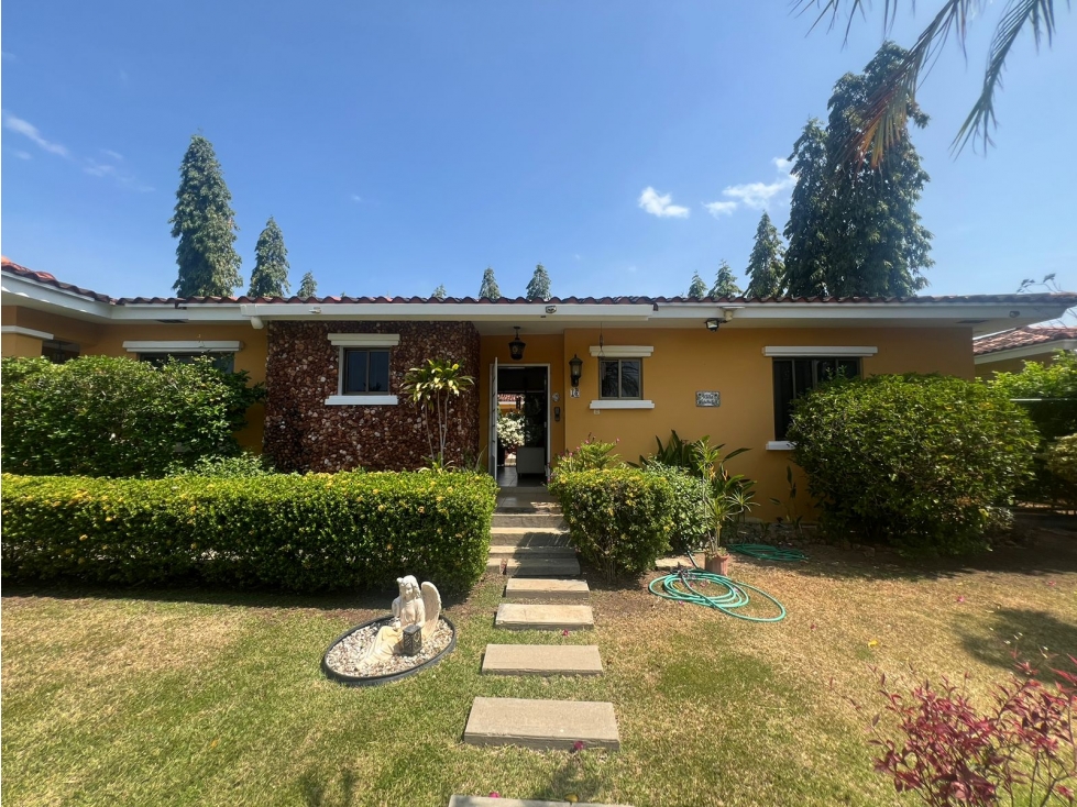 CASA DE PLAYA EN VENTA O ALQUILER EN PUNTA CHAME