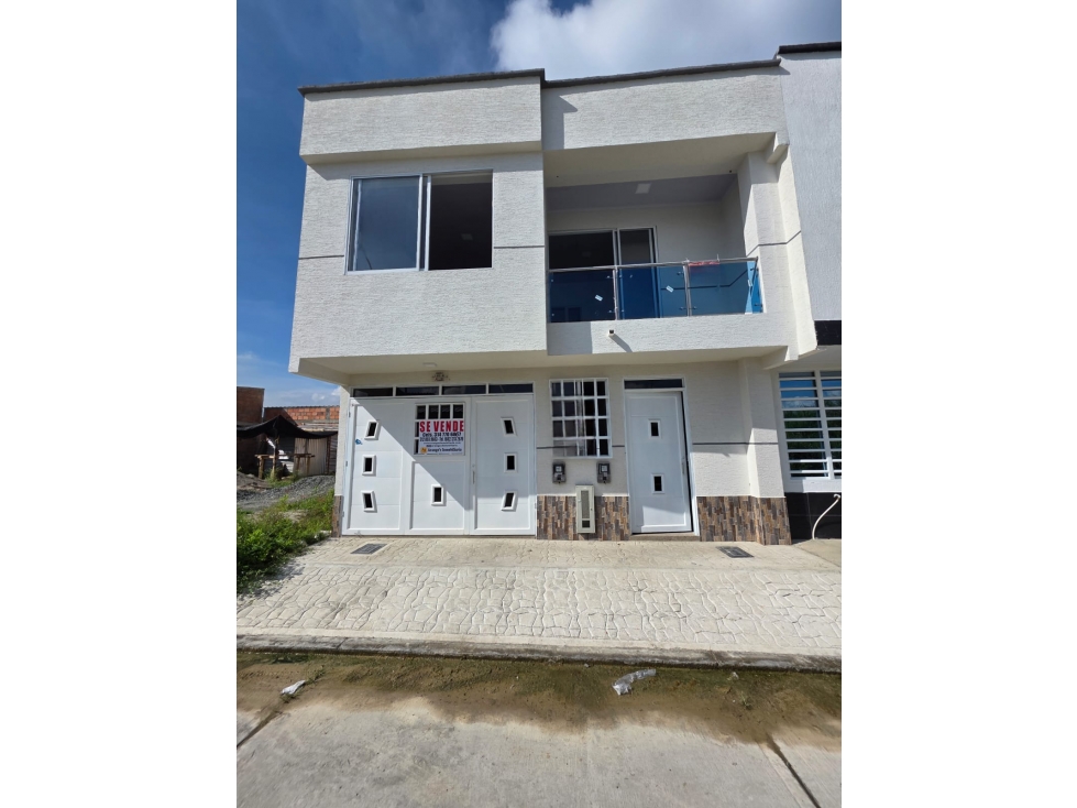 Casa Nueva en VENTA Doble renta en bulevar de las villas