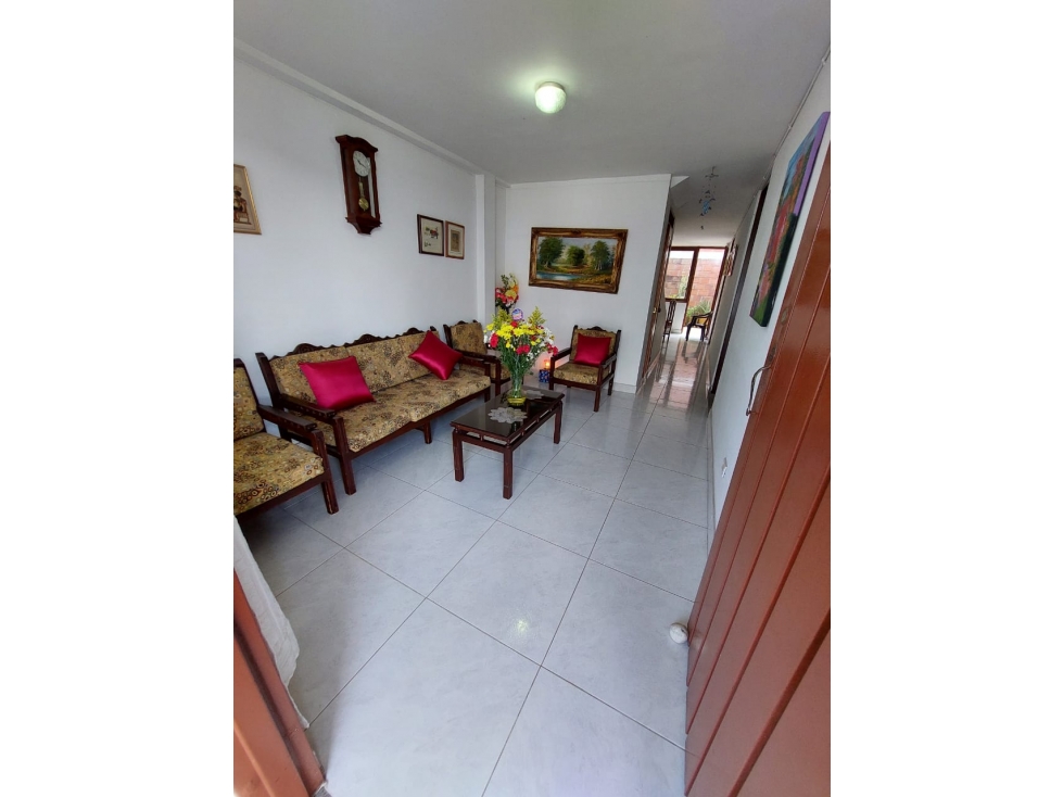 Casa en Venta en el barrio Laureles — foto 2