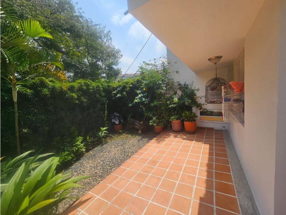 Venta de casa en barrio santa Teresita Oeste de Cali — foto 2