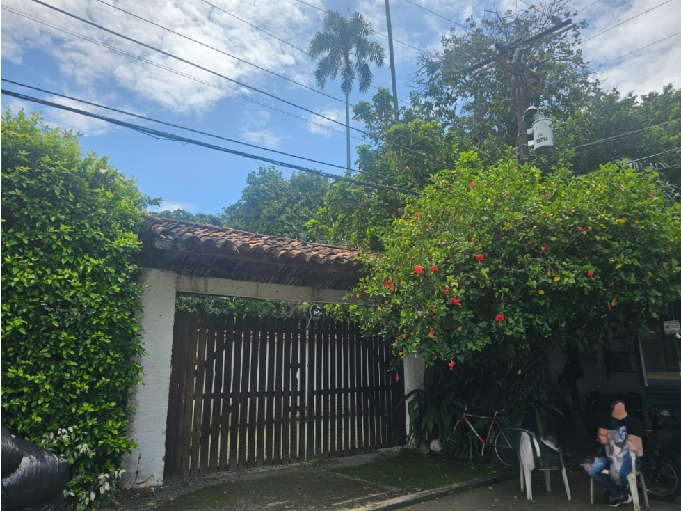 Venta de Casa lote en barrio Pance Sur Cali