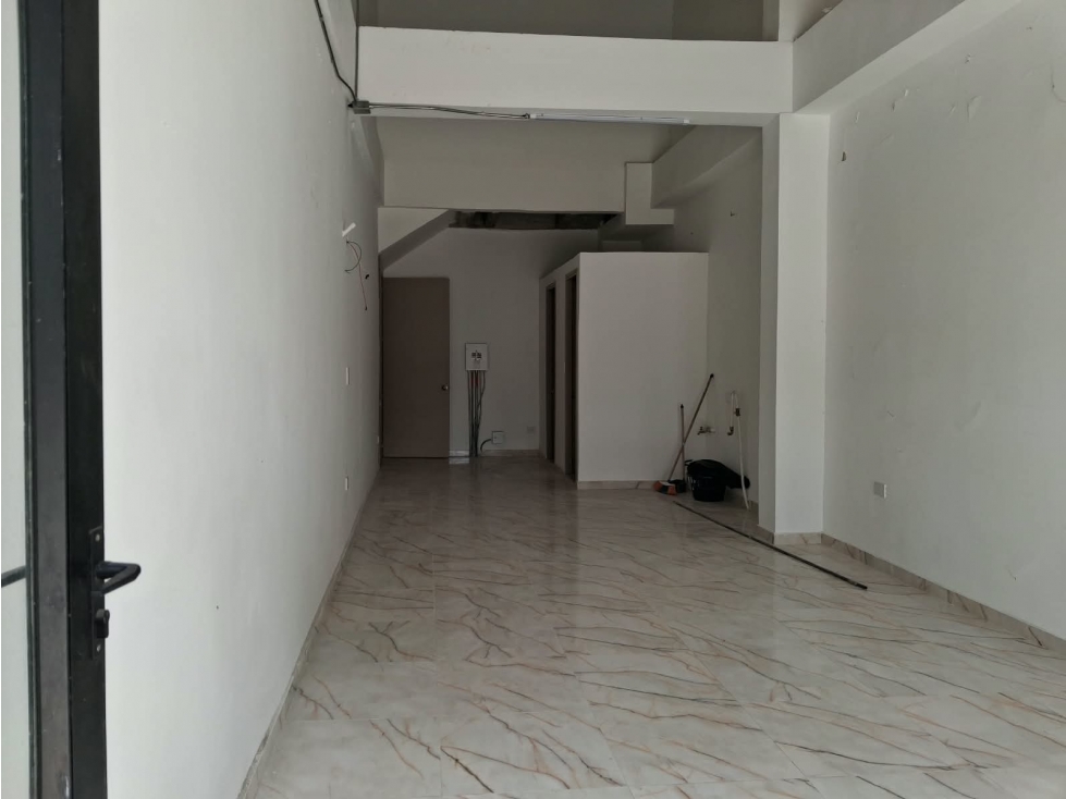 ALQUILER CONSULTORIO, LOCAL U OFICINA EN CUARTO DE LEGUA — foto 4
