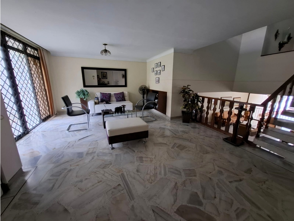 Venta/ Alquiler Casa Miraflores Cali