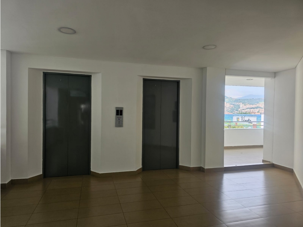Venta de consultorio en Clinica Farallones Sur de Cali — foto 2
