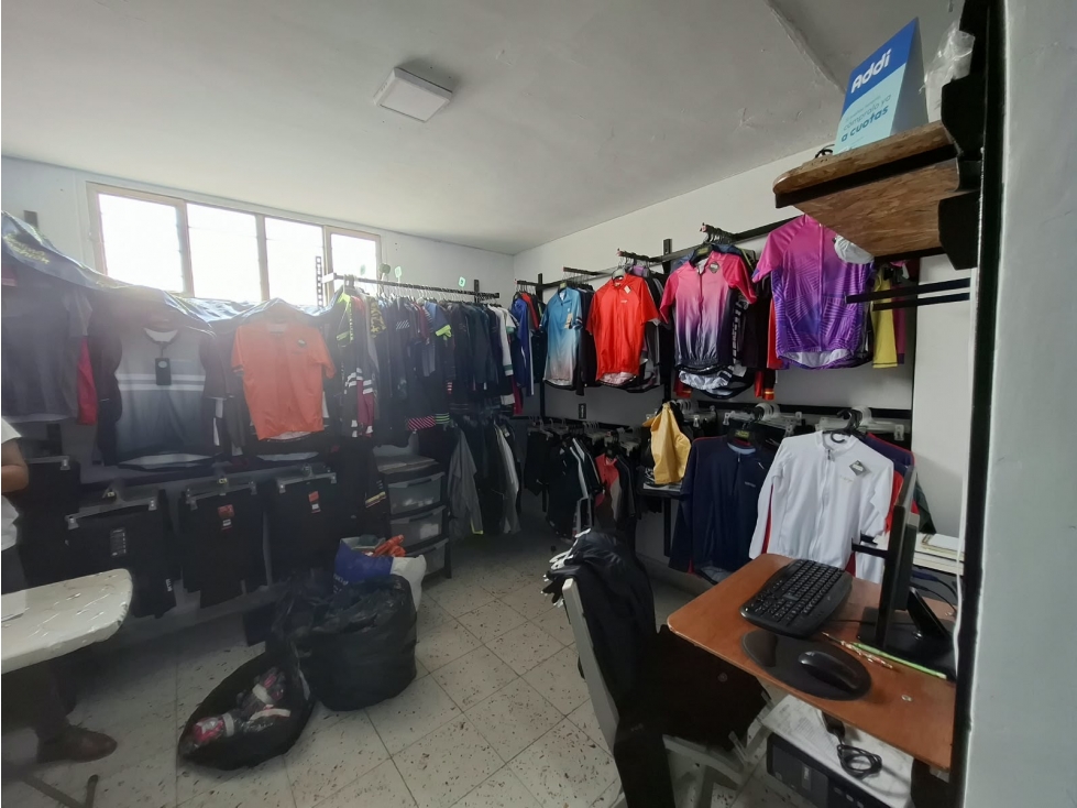 VENTA DE LOCALES/BODEGAS COMERCIALES PALMIRA - 2