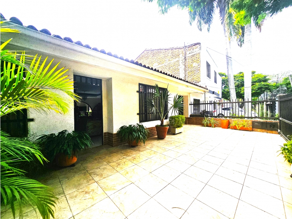Casa en venta prados del norte Cali — foto 4