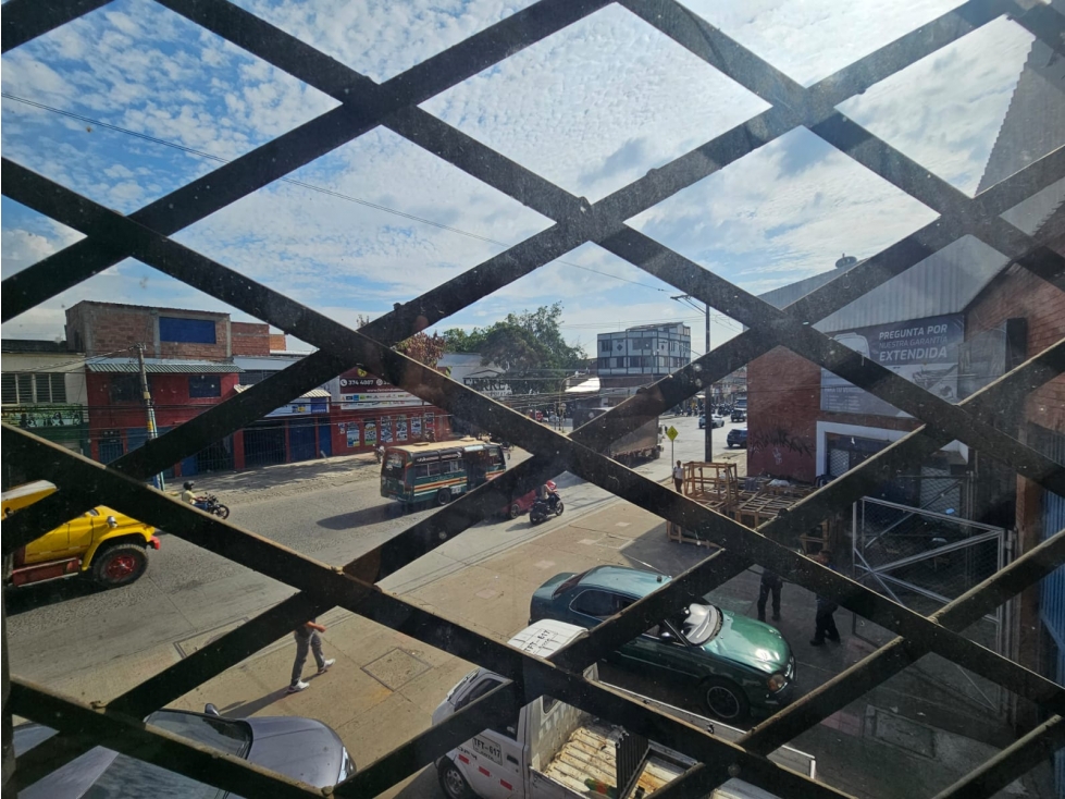 Alquiler Bodega Barrio El Porvenir Oriente de Cali — foto 4