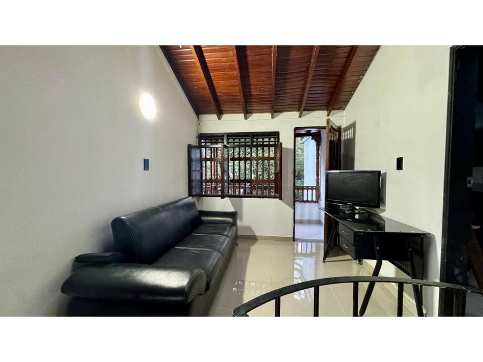 CASA DE 2 NIVELES EN VENTA ENVIGADO ALCALA EN BOULEVARD — foto 2