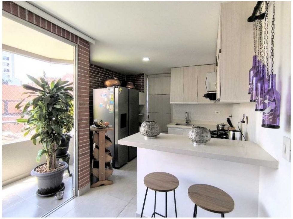 (V.I) APARTAMENTO EN VENTA UBICADO EN LAURELES SECTOR NOGAL — foto 3