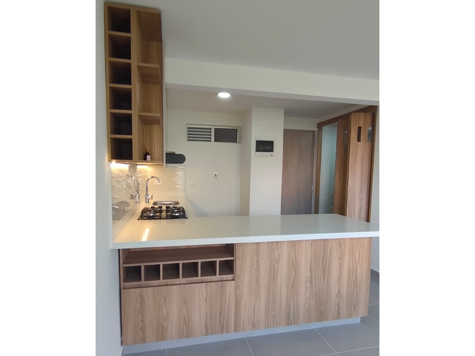 HERMOSO APARTAMENTO PARA LA VENTA UBICADO EN CALASANZ PARTE ALTA — foto 2