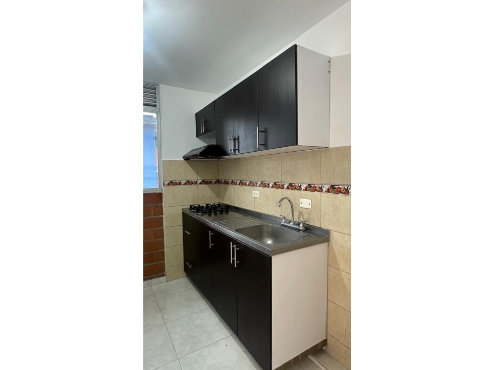 (V.I) HERMOSO APARTAMENTO PARA LA VENTA UBICADO EN CALASANZ — foto 3