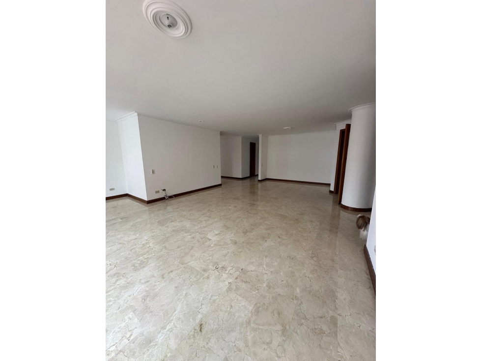 APARTAMENTO EN VENTA LAURELES SECTOR SANTA TERESITA MEDELLÍN — foto 3