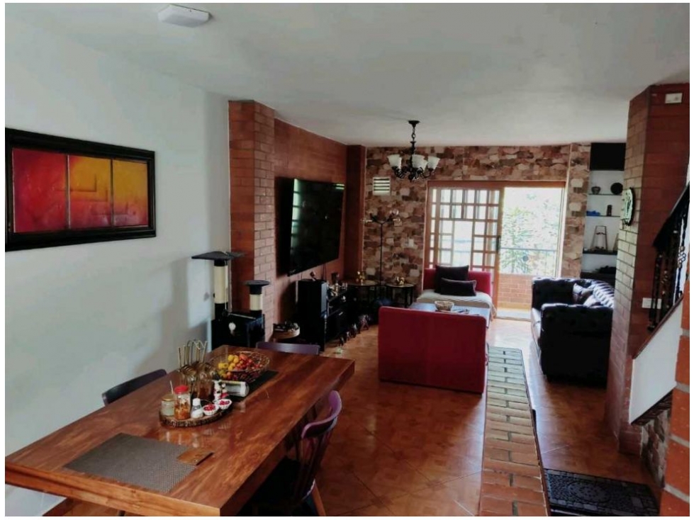 AMPLIA CASA DUPLEX EN VENTA UBICADO EN ENVIGADO BARRIO MESA