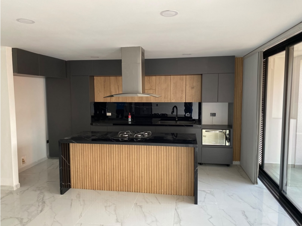 (V.I) HERMOSO PENTHOUSE EN VENTA UBICADO EN LAURELES — foto 2