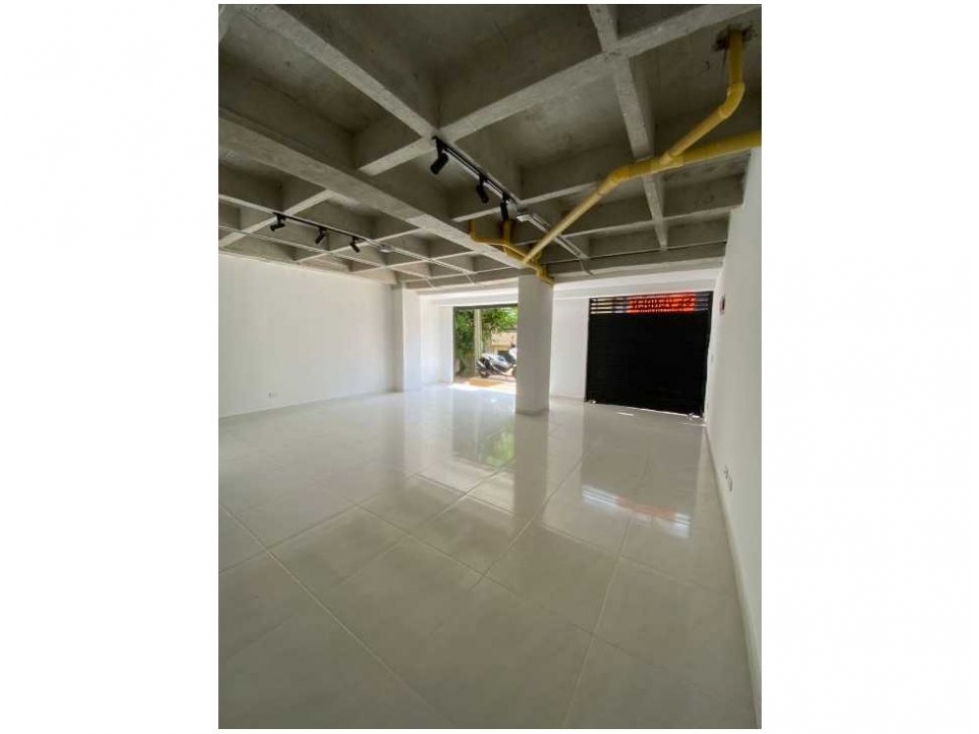 LOCAL COMERCIAL EN VENTA SECTOR PALOS VERDES MANRIQUE