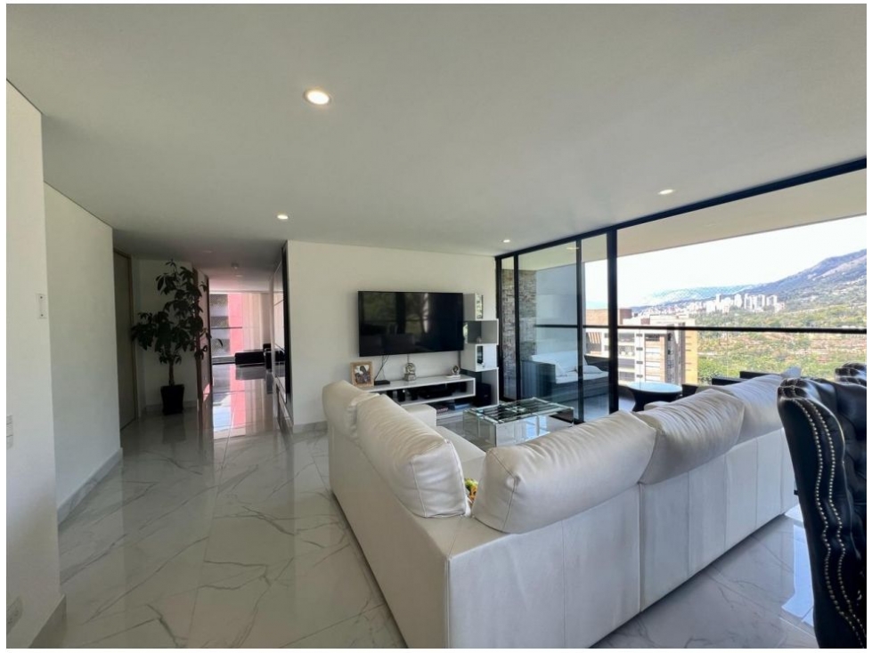 APARTAMENTO EN VENTA SECTOR LOMA DE LAS BRUJAS ENVIGADO