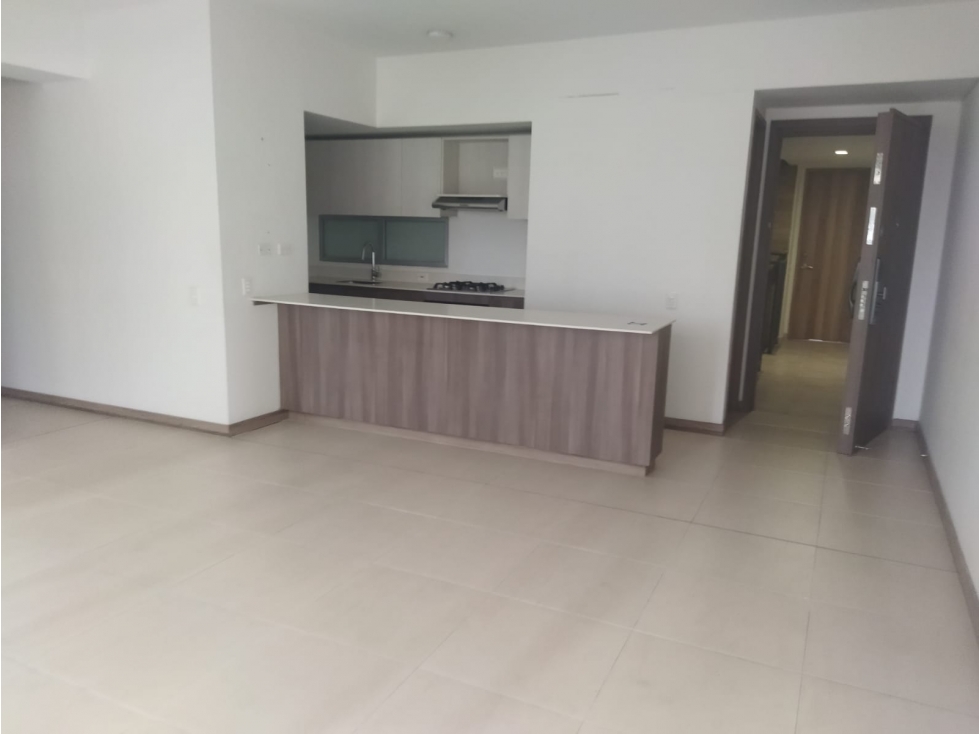 APARTAMENTO EN VENTA SECTOR CALASANZ PARTE BAJA — foto 4