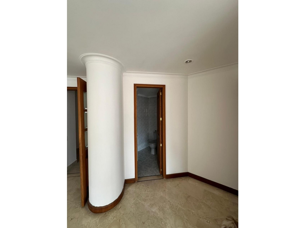 APARTAMENTO EN VENTA LAURELES SECTOR SANTA TERESITA MEDELLÍN — foto 5