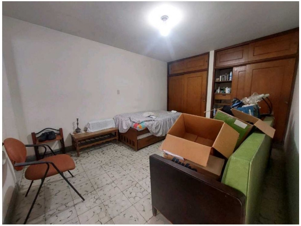 CASA DE DOS NIVELES EN VENTA, DE MEDIA MIXTURA EN LA CASTELLANA — foto 5