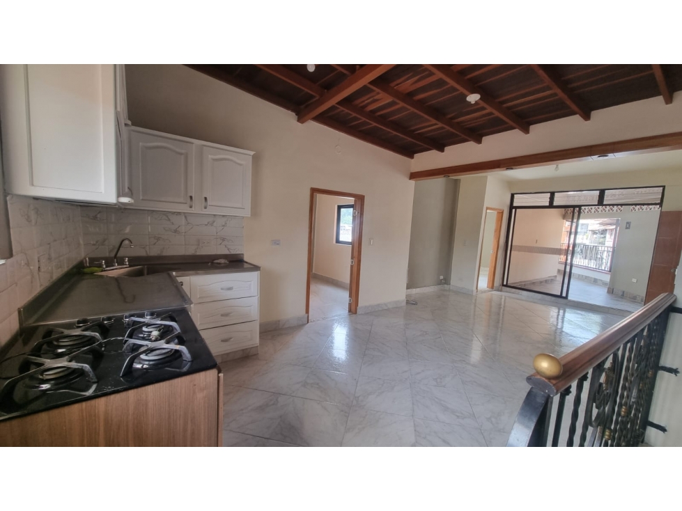 (V.I) CASA EN VENTA UBICADA EN MEDELLIN SECTOR SALVADOR — foto 6