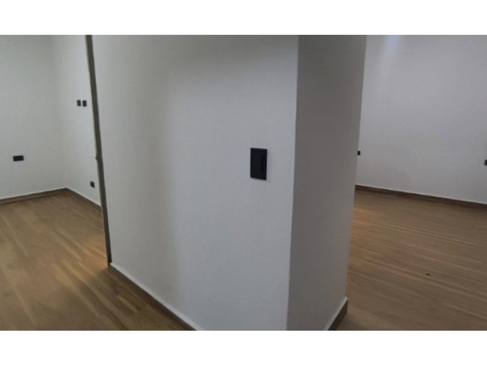 (V.I) APARTAMENTO REMODELADO EN VENTA UBICADO EN LAURELES — foto 2