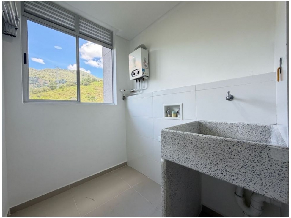 (V.I) APARTAMENTO EN VENTA UBICADO EN ENVIGADO SECTOR CAMINO VERDE — foto 3