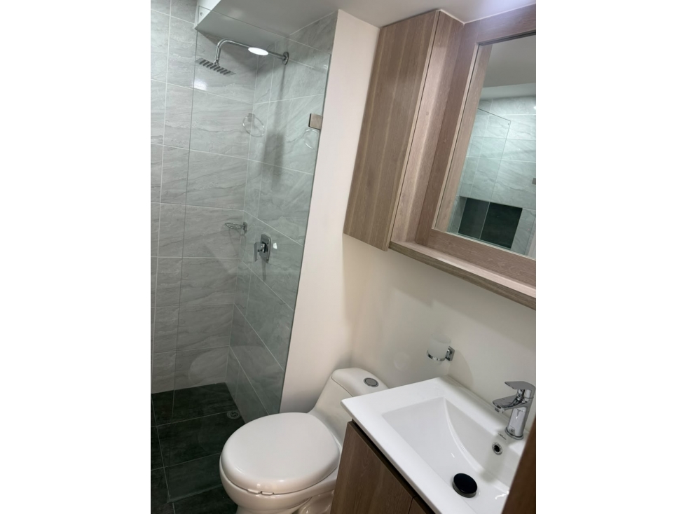 (V.I) APARTAMENTO EN VENTA UBICADO EN ITAGUI SECTOR LOS GOMEZ — foto 6