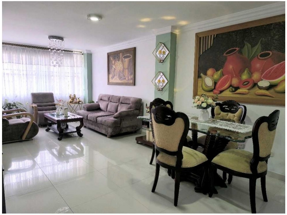 APARTAMENTO PARA LA VENTA UBICADO EN ALMERIA — foto 2
