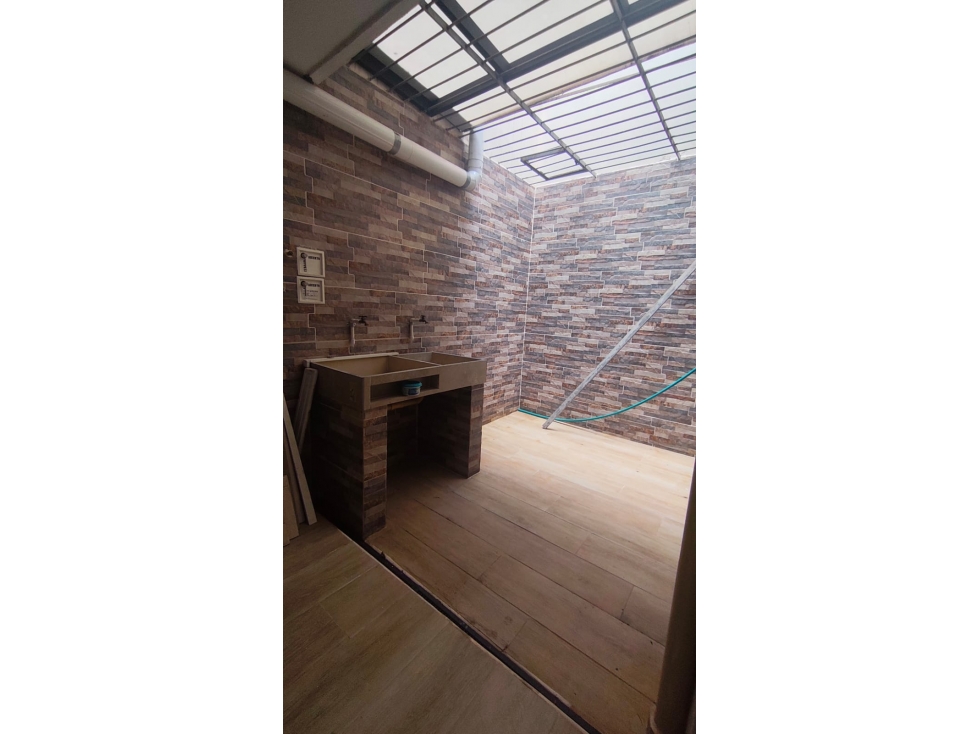 (V.I) CASA RENOVADA EN VENTA UBICADA EN EL BARRIO ESTADIO LOS SAUCES — foto 6