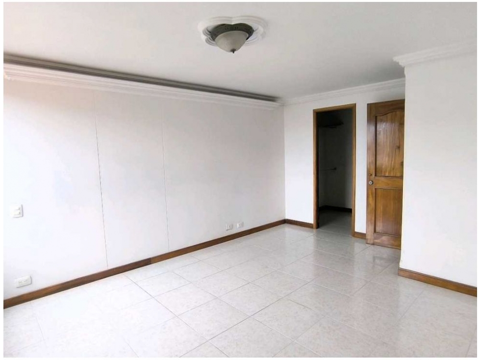 (V.I) APARTAMENTO EN VENTA UBICADO EN LAURELES UNIDAD CERRADA — foto 6