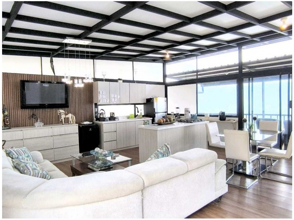 HERMOSA CASA FINCA PARA LA VENTA UBICADA EN GIRARDOTA SECTOR LA POLA