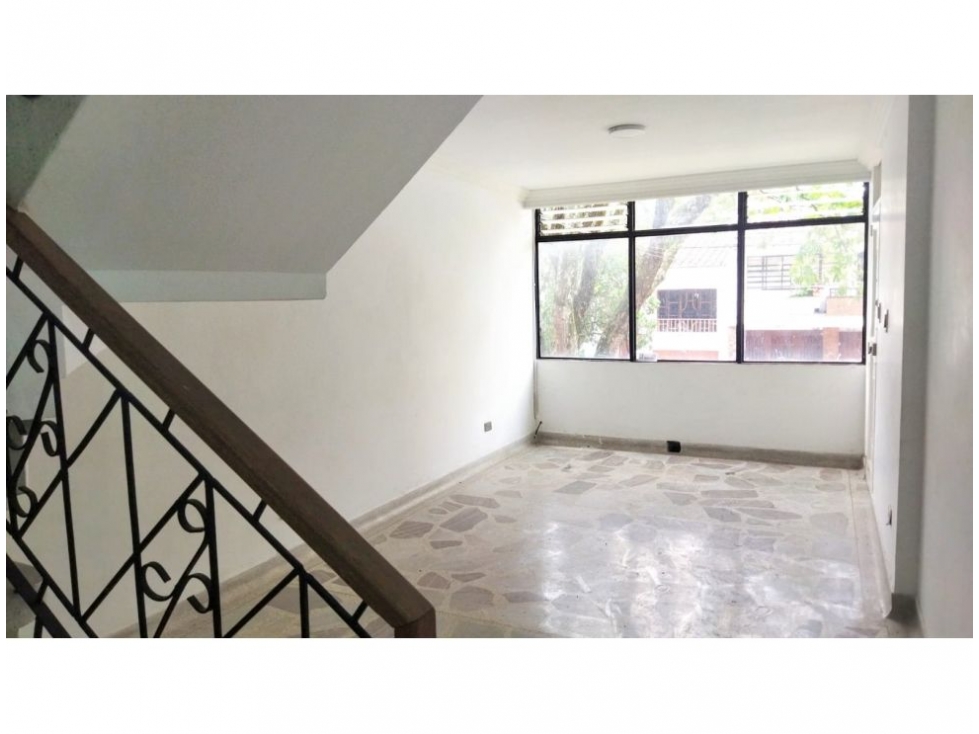 (V.I) APARTAMENTO DUPLEX EN VENTA UBICADO EN LAURELES SECTOR ALMERIA — foto 2