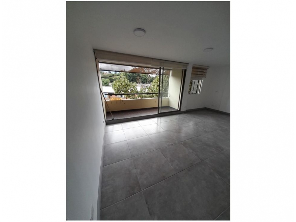 (V.I) APARTAMENTO EN VENTA ENVIGADO UNIDAD CERRADA EN SECTOR PLANO — foto 2