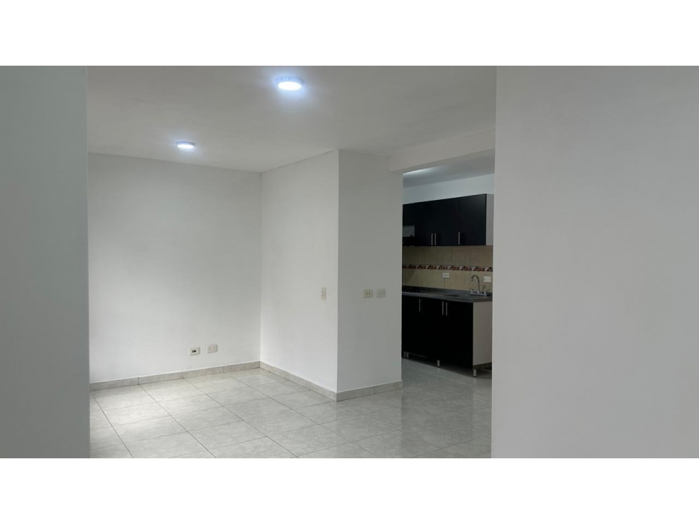 (V.I) HERMOSO APARTAMENTO PARA LA VENTA UBICADO EN CALASANZ — foto 4