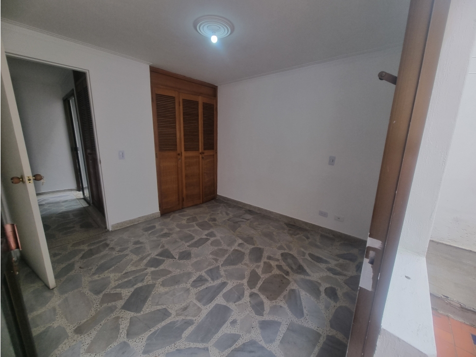 APARTAMENTO EN VENTA LAURELES — foto 5