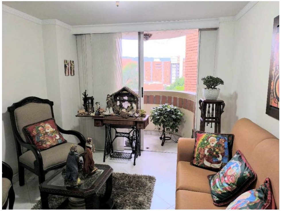APARTAMENTO EN VENTA EN LA CASTELLANA CUARTO PISO SIN ASCENSOR — foto 3