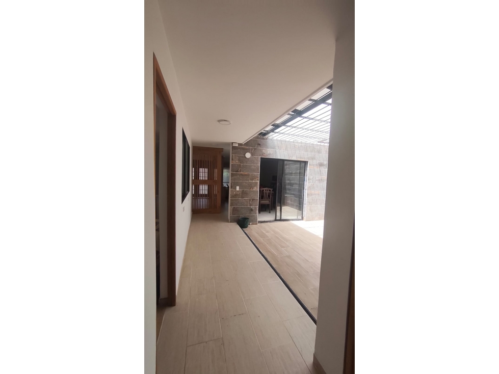 (V.I) CASA RENOVADA EN VENTA UBICADA EN EL BARRIO ESTADIO LOS SAUCES — foto 3
