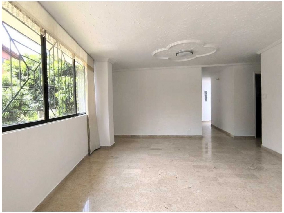 (V.I) APARTAMENTO EN VENTA UBICADO EN LAURELES SECTOR SIMON BOLIVAR — foto 2
