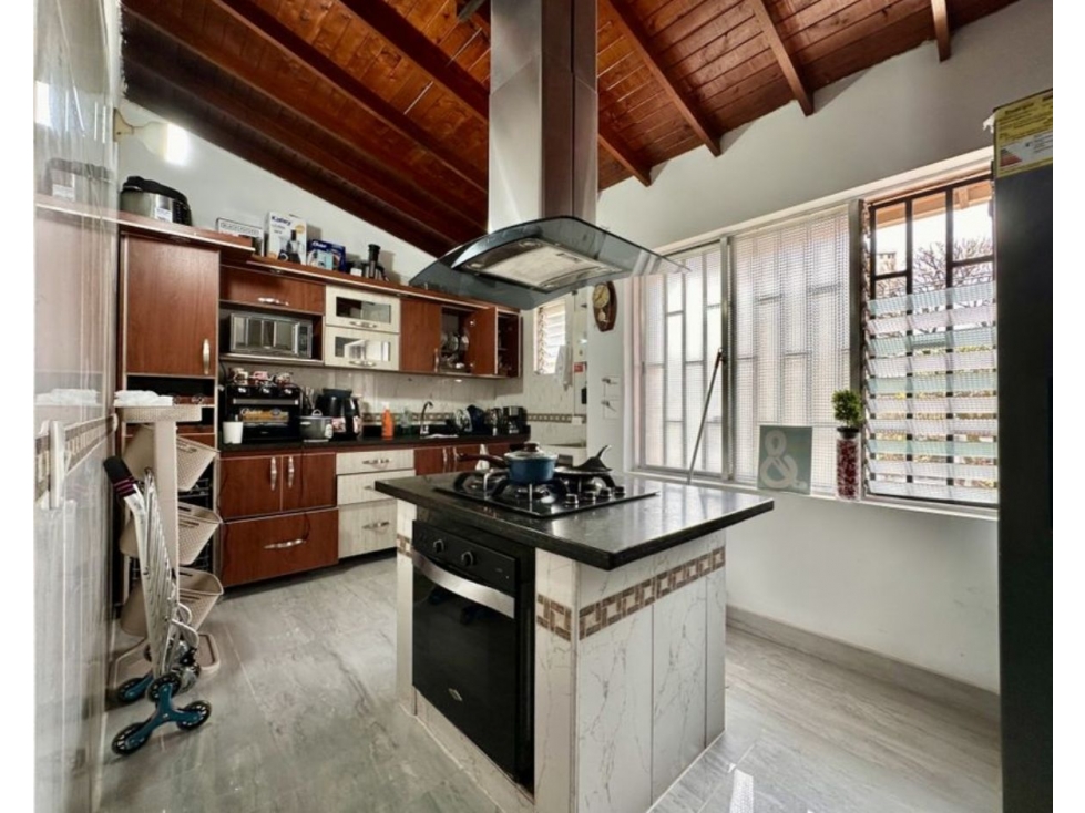 (V.I) APARTAMENTO EN EDIFICIO PARA LA VENTA UBICADO EN LAURELES — foto 5