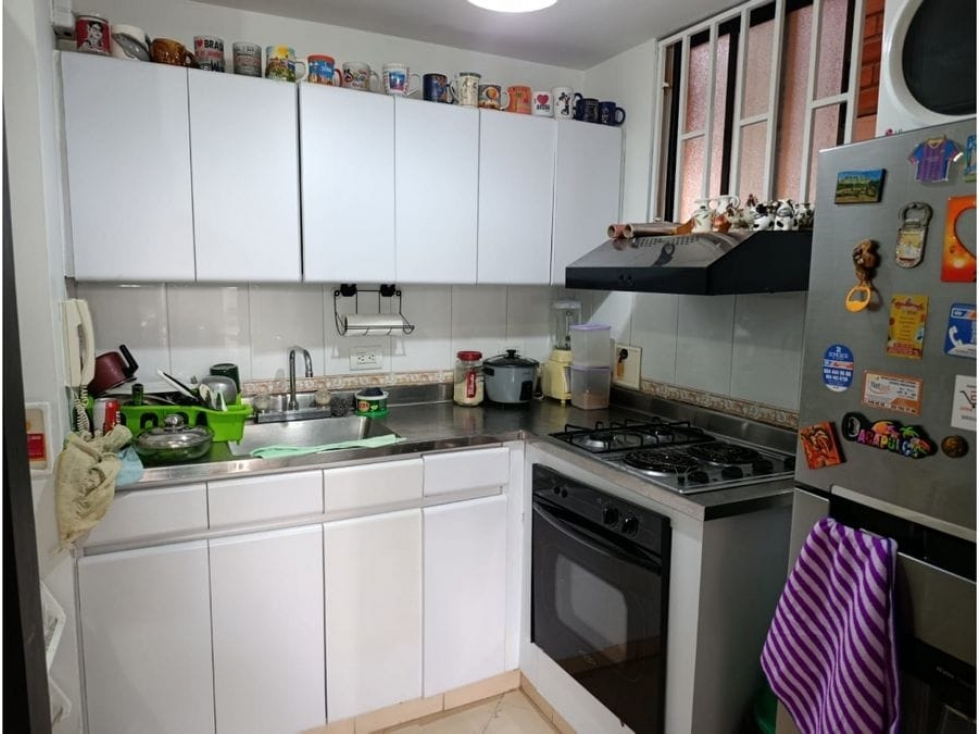 (V.I) APARTAMENTO UBICADO EN LA LOMA DEL INDIO PARA REMODELAR — foto 3
