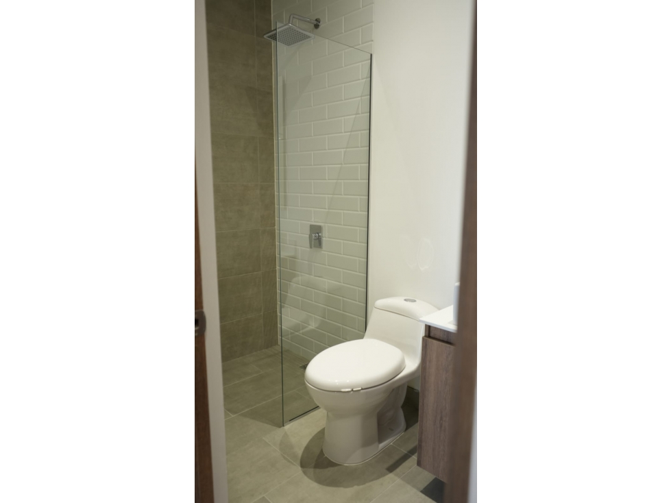 APARTAMENTO UBICADO EN EL POBLADO CIUDAD DEL RIO PARA ESTRENAR — foto 3