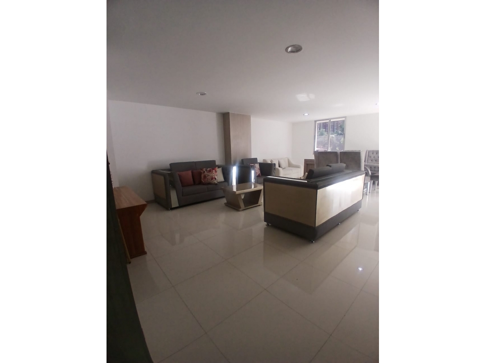 (V.I) APARTAMENTO EN VENTA UBICADO EN LA CASTELLANA — foto 2