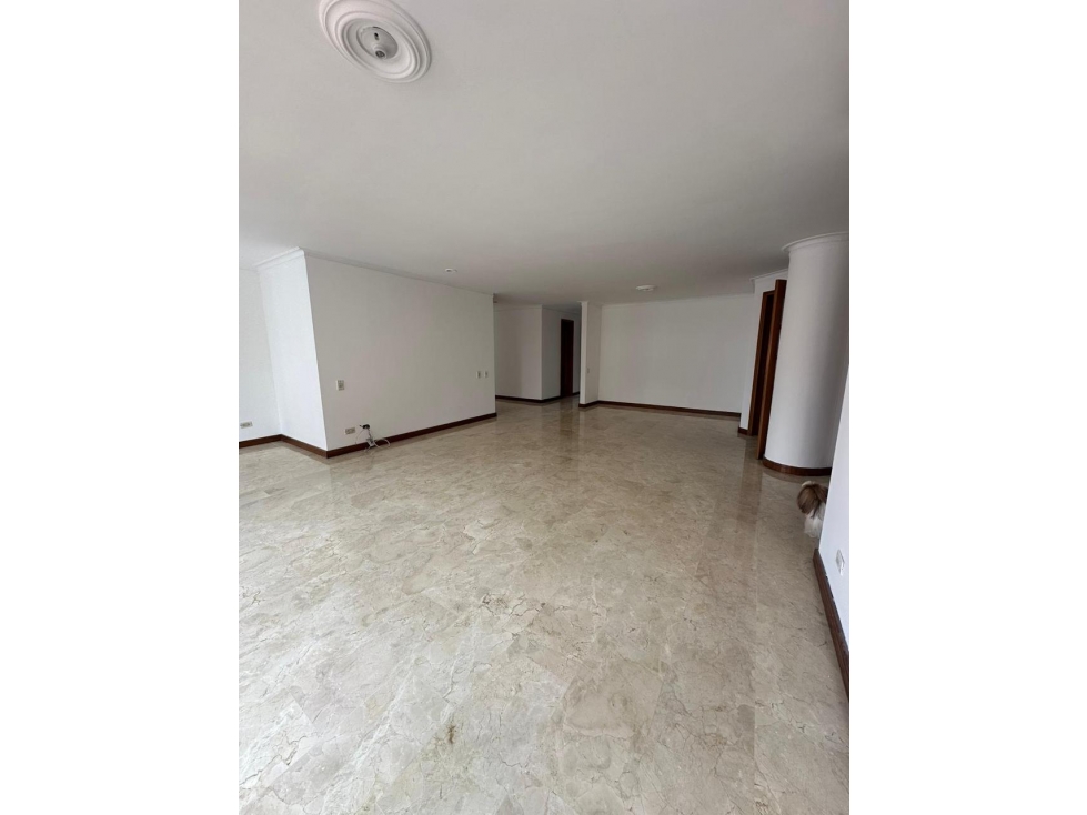 APARTAMENTO EN VENTA LAURELES SECTOR SANTA TERESITA MEDELLÍN — foto 4