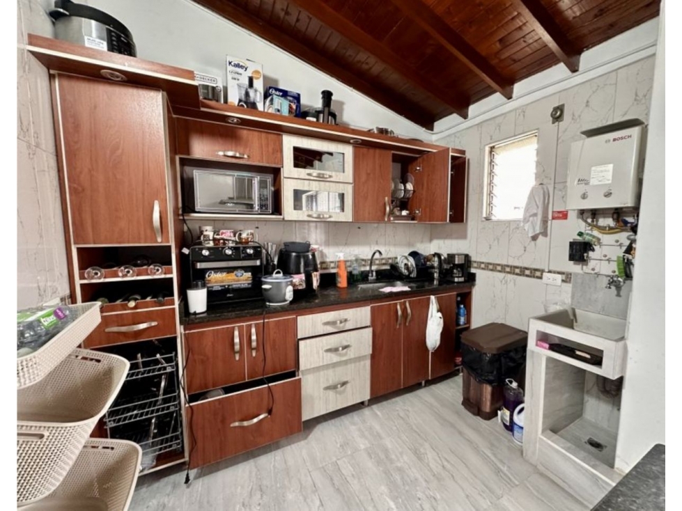 (V.I) APARTAMENTO EN EDIFICIO PARA LA VENTA UBICADO EN LAURELES — foto 6