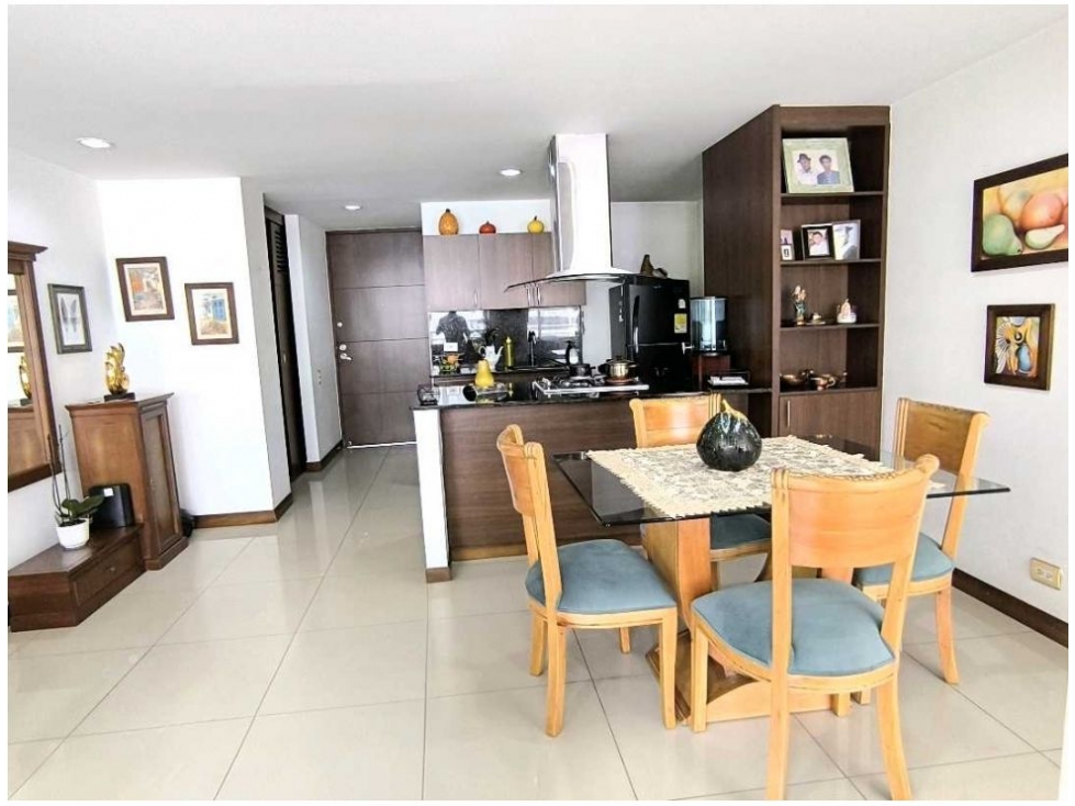 (V.I) AMPLIO APARTAMENTO EN VENTA UBICADO EN LA LOMA DEL INDIO