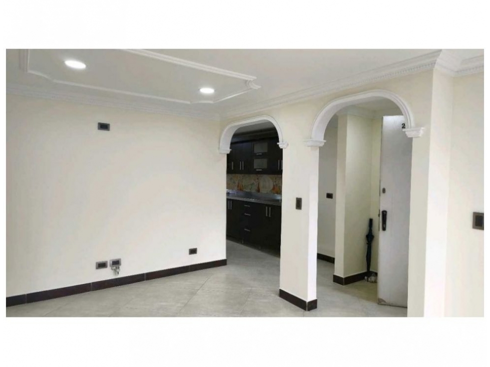 (V.I) AMPLIO APARTAMENTO EN ENVIGADO UNIDAD MILAN 2 PISO EN VENTA — foto 3