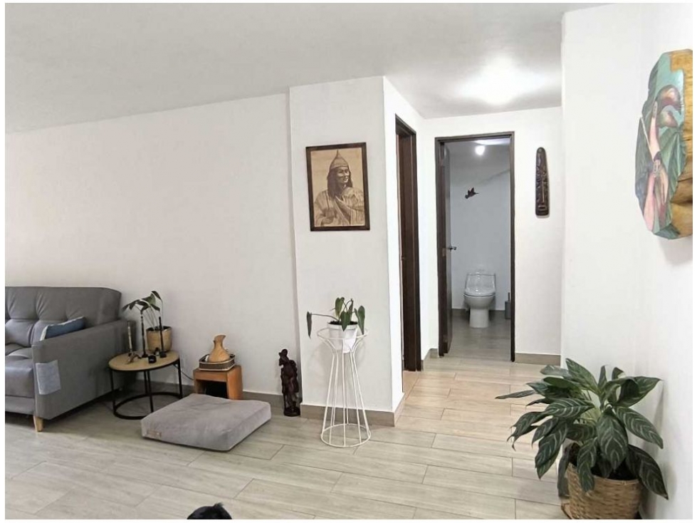 (V.I) APARTAMENTO REMODELADO PARA LA VENTA UBICADO EN LAURELES — foto 4