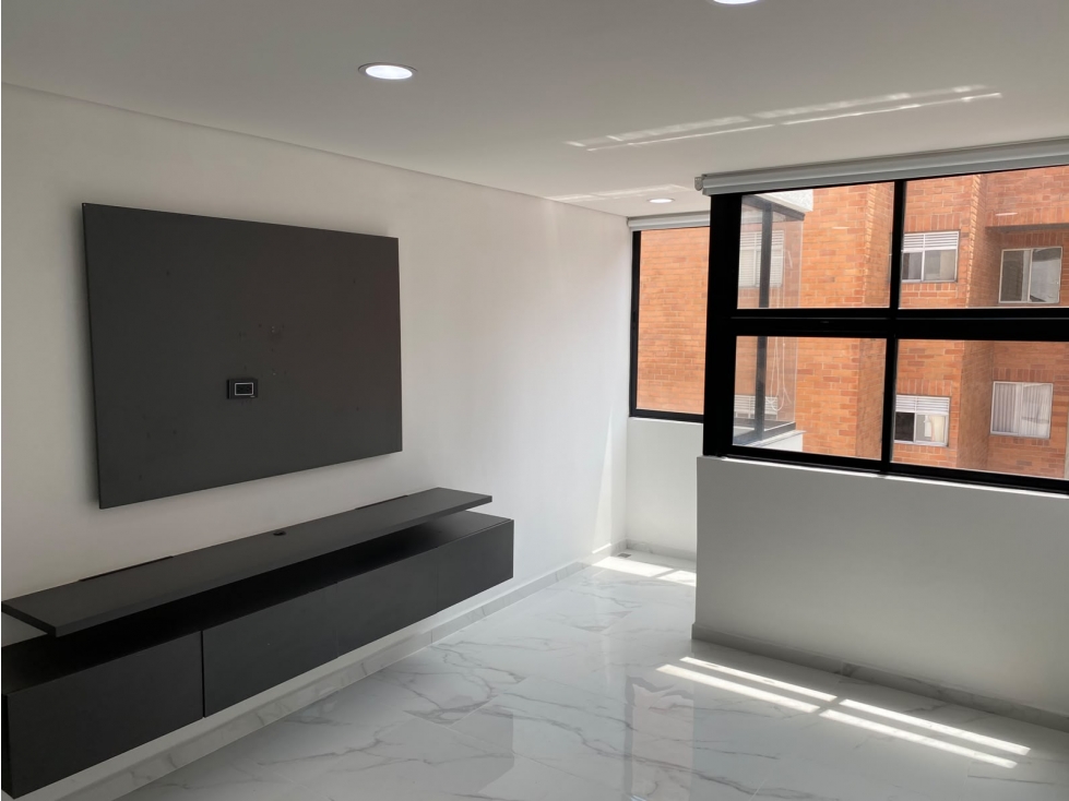 (V.I) HERMOSO PENTHOUSE EN VENTA UBICADO EN LAURELES — foto 4